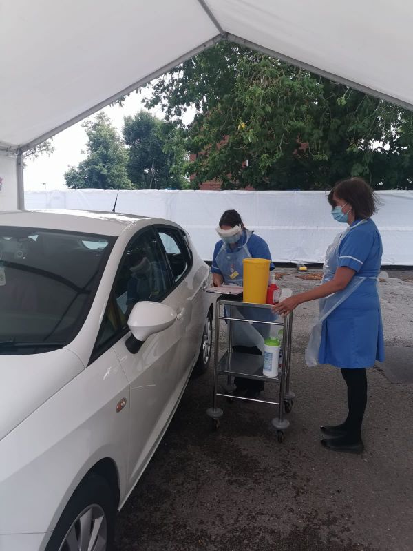 Our School Age Immunisation Service is providing drive-through clinics at St George's Hospital to ensure young people continue to receive vaccinations during #COVID19 

Clinics will run until the end of August - Monday-Friday between 2-6pm - for more ⬇️

mpft.nhs.uk/about-us/lates…