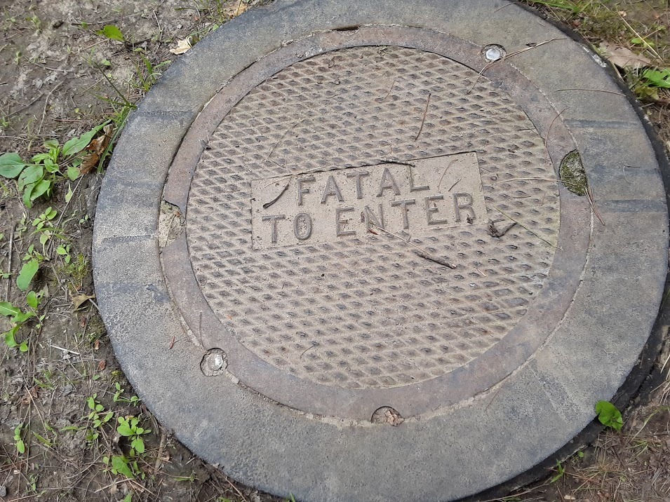 nsandlin's tweet photo. I haven't been getting out much - but people just send me #ManholeCoverMonday gold https://t.co/euE6sXjNZM