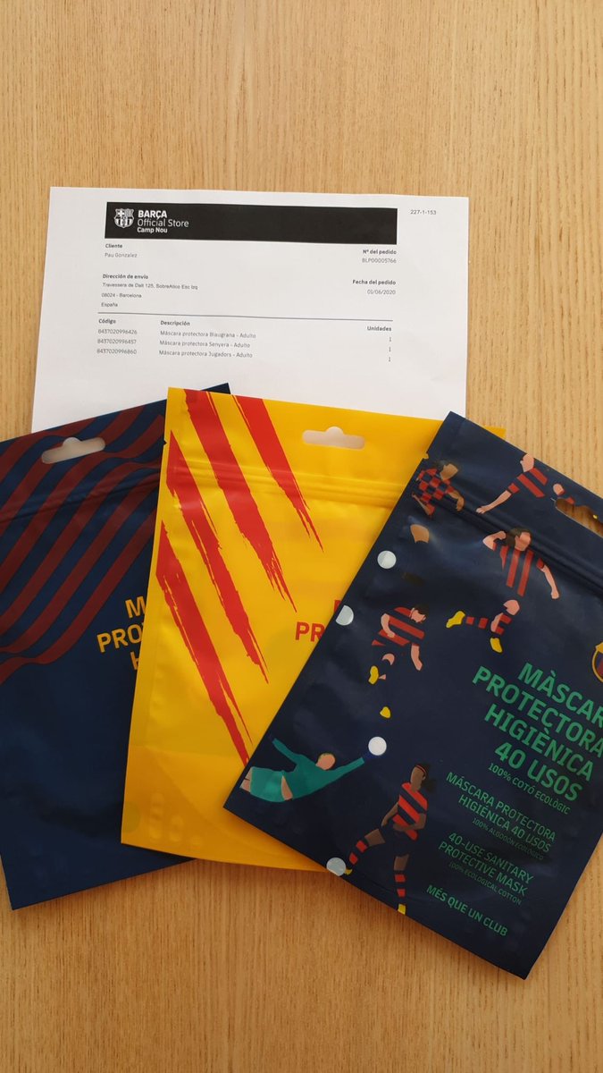 anuwar1069's tweet image. Receiving these Barca masks any time now 😍