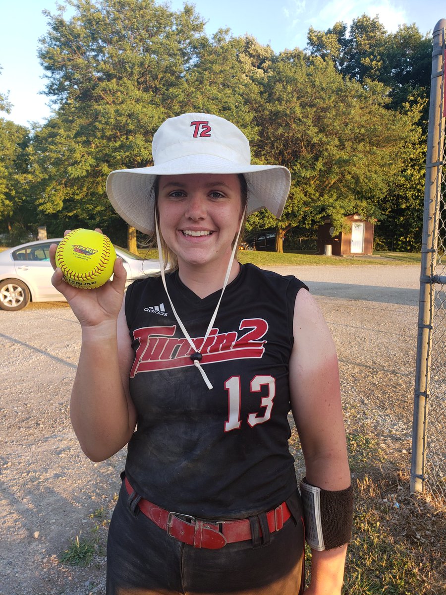 LauraHa62203907's tweet photo. Good things happen for my girl on this weekend.. July 13, 2109 a bomb at Aunt Rosie's (265' over CF) &amp; July 12, 2020 a Grand Slam at FireStix...@_alliehall13 https://t.co/rzSrcKAZkk