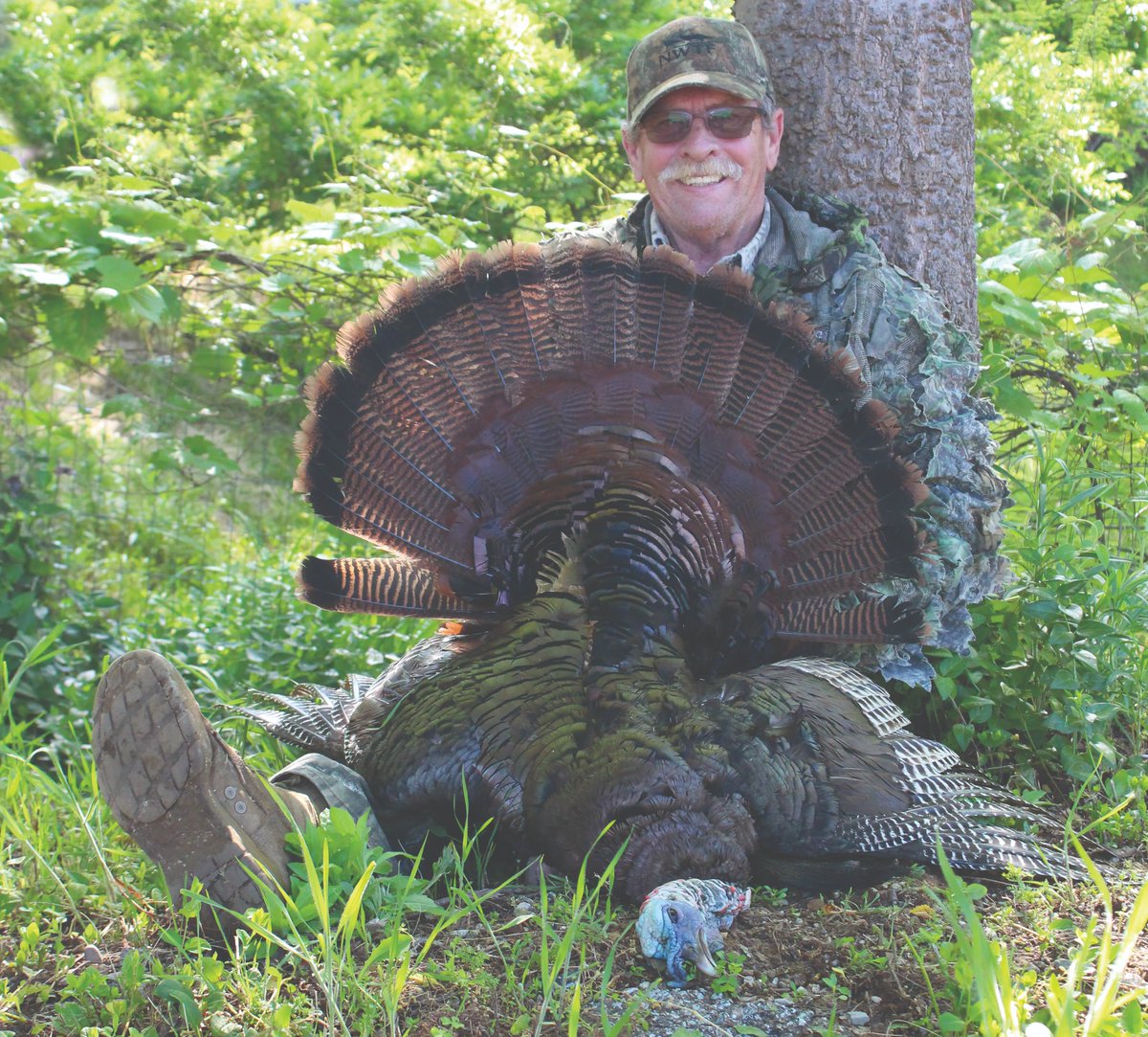 CoJournalWMOD's tweet photo. Join us at NOON for County Journal LIVE &amp; Swap Shop with Darrell Teubner &amp; special guest Hoot, a Blackwater Hunting Services guide &amp; Outdoor columnist for the Bolivar Bulletin Times. Local news, sports, weather &amp; more on WMOD 96.7FM or streaming online at https://t.co/VwQNWznJ8J. https://t.co/TTCIKYnBXs