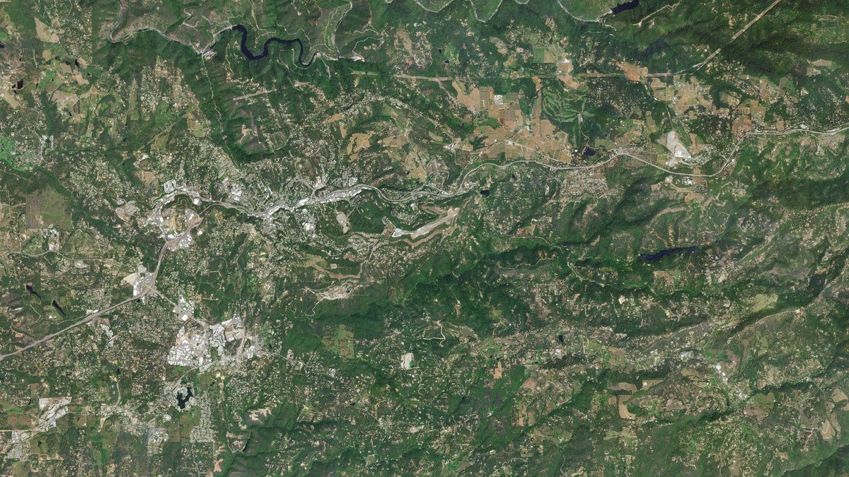 planet's tweet photo. We're pleased to announce that we're expanding our partnership with @Esri, the global market leader in GIS software!

Esri is extending access to Planet’s high cadence satellite data for the larger GIS community. Read more about our exciting collaboration. https://t.co/A2YO7jzF1G https://t.co/XusSc5KH5u