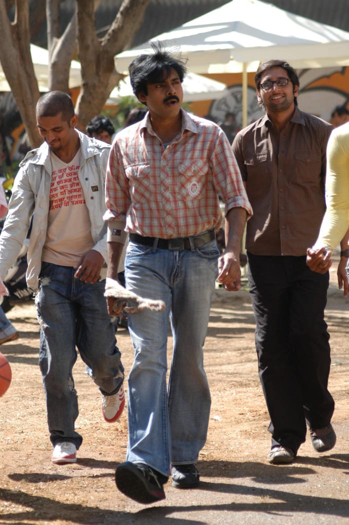 AbhishikthBhar8's tweet photo. #AdvanceHBDPawanKalyan
Unseen Click Of Pawankalyan 🔥❤ https://t.co/olCs9ZUVKB