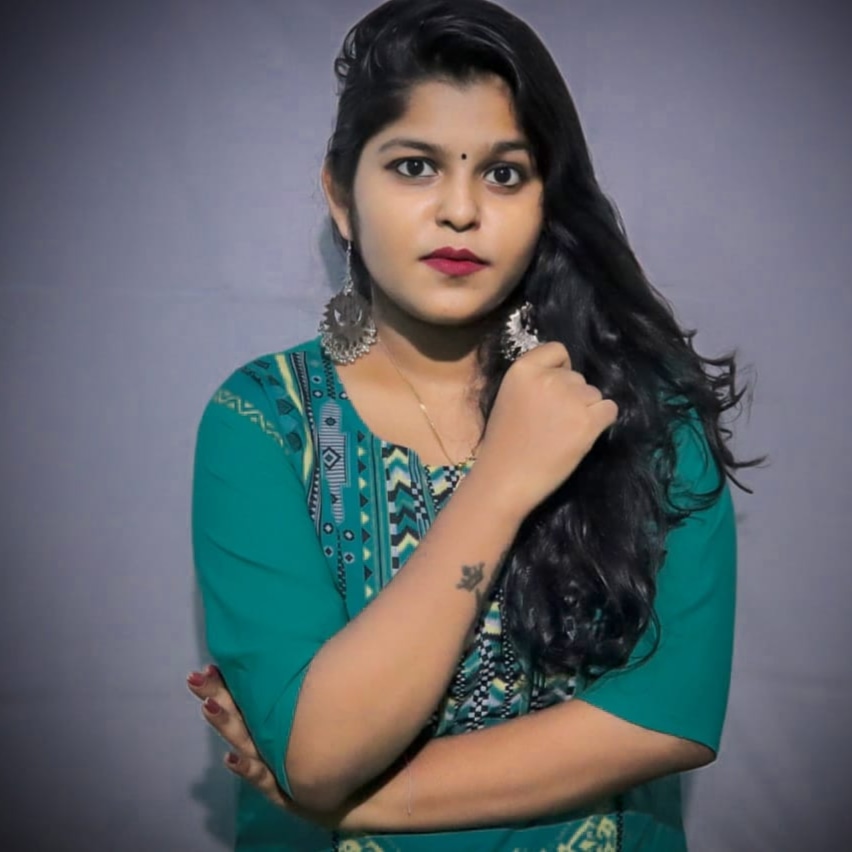 Srilekh73017704's tweet photo. #directorsrilekha #director #srilekha #kadhaidirector #kadhai #GAMEOVERdirector #GAMEOVER #PUBGdirector #PUBG #kaki #actorsrilekha https://t.co/4kVyvjjaFA