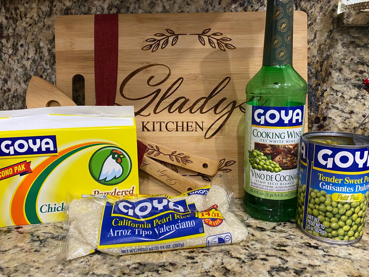 gladyscalonso's tweet photo. Made my famous Arroz con Pollo a la chorrera last night. Yummmmm!  #loveGoya #IStandWithGoya https://t.co/Nip3JXEif1