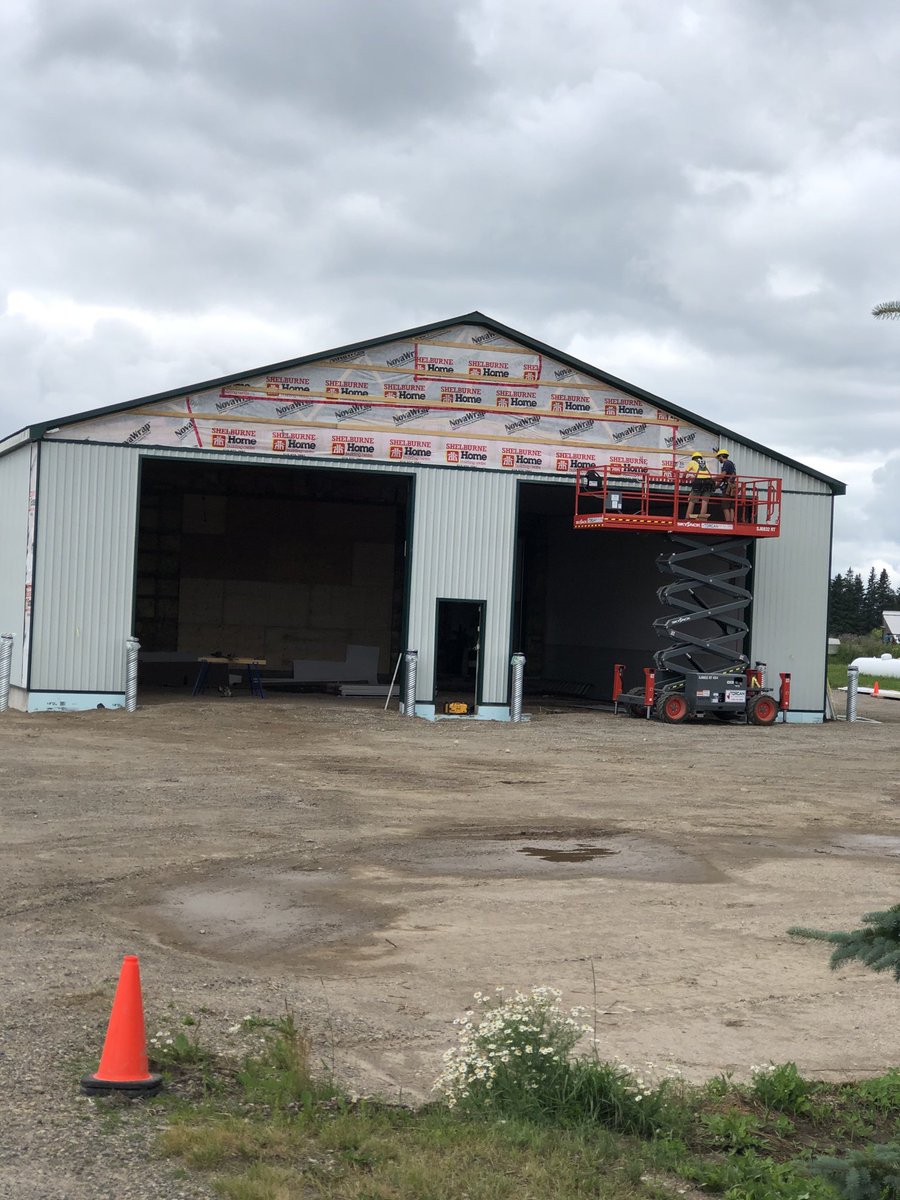 Old_Tool's tweet image. construction continues on Wash Bay at Orangeville. Dry wall installation is nearing completion and then on to strapping and truscore for walls and ceiling. #watchitgrow