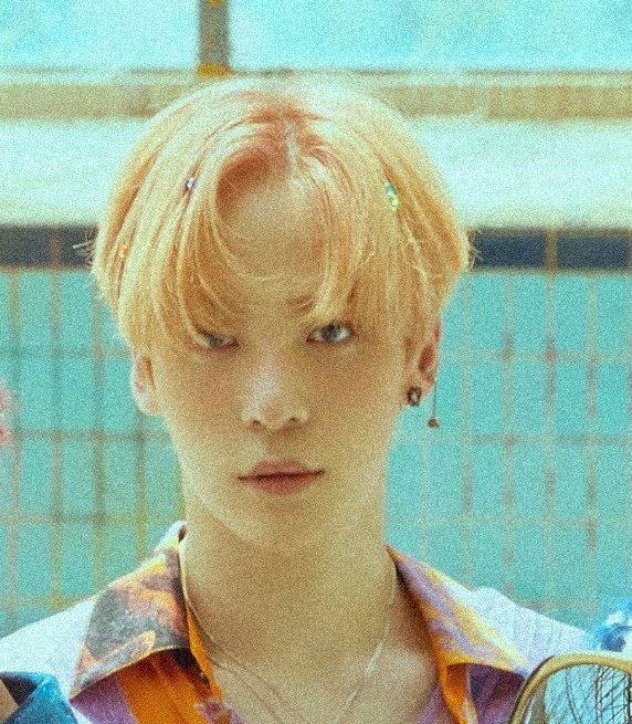 bubblesani's tweet image. wanna talk about yunho's hair details and subtle blush? 🥺🥺🥺🤍🤍🤍