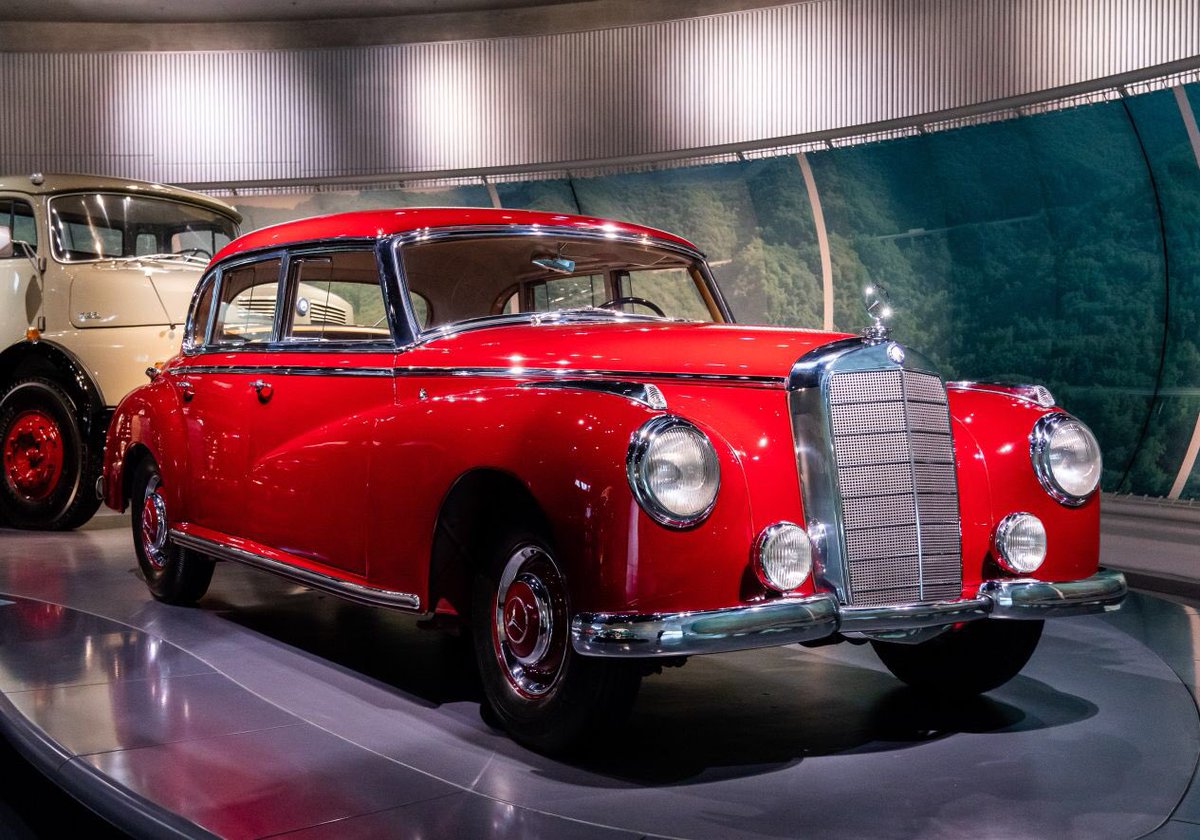 MB_Museum's tweet photo. In 1951, Mercedes-Benz presented the fastest and biggest German-built production car. The Mercedes-Benz 300 quickly became the most important status car of the young Federal Republic. Visit us from Friday to Sunday in Stuttgart, Germany! #MBclassic #MBmuseum https://t.co/ZXAWRPgRkU