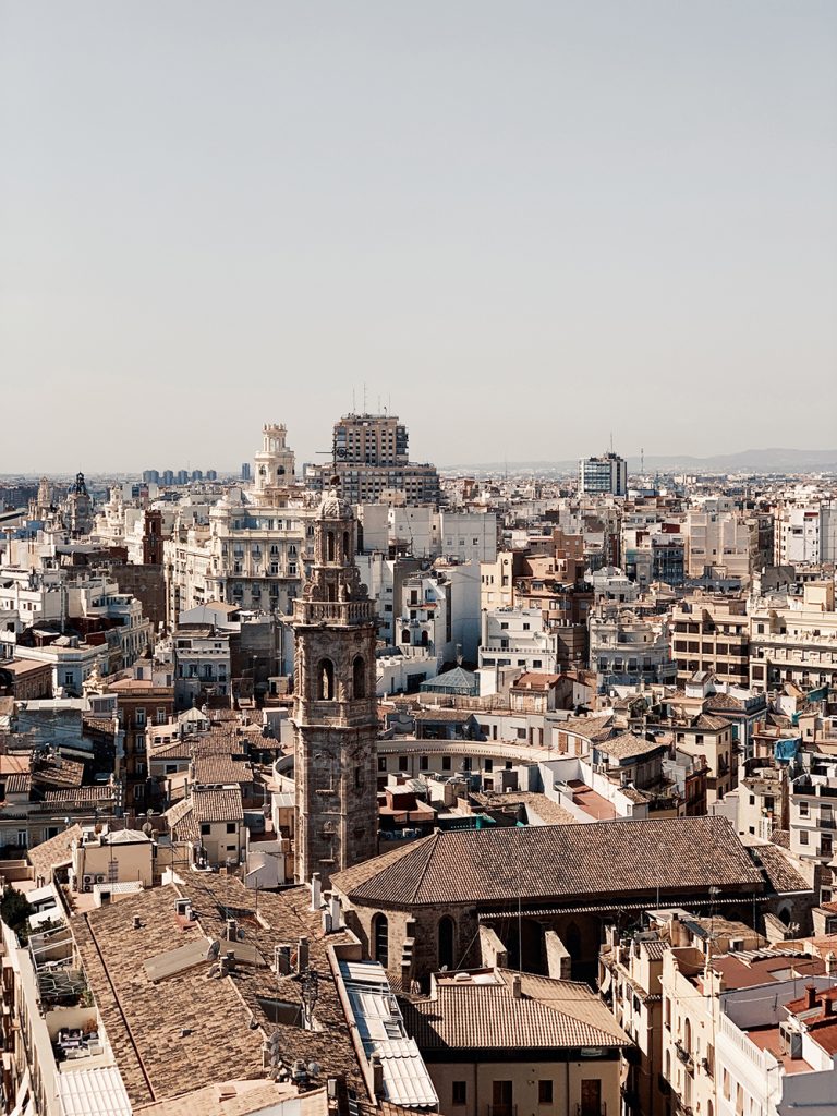 olmogarcia's tweet photo. València Capital Mundial del Diseño 2022 abre convocatoria para proyectos profesionales https://t.co/XLEvywaK09 https://t.co/tW0y1Q8jXs