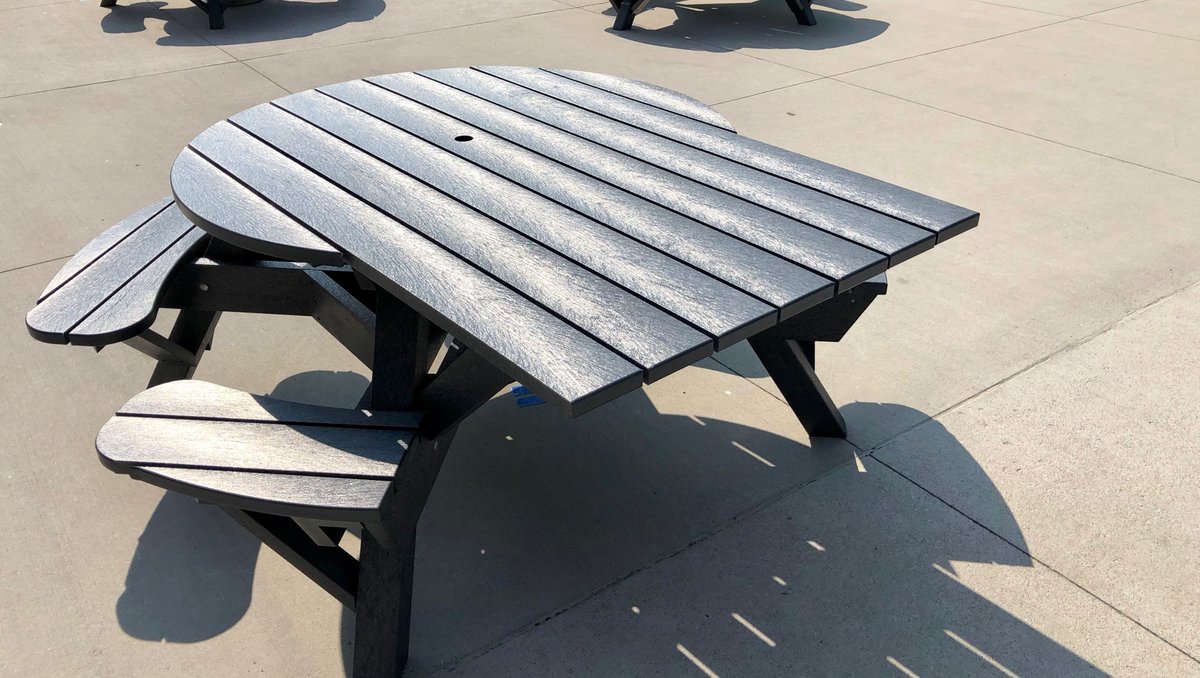 dtStratfordBIA's tweet photo. We are thrilled about our new accessible tables in Market Square as part of the #StratfordAlfresco project. Thankful for this great design by #CRPlastics https://t.co/zaEVB19HWx