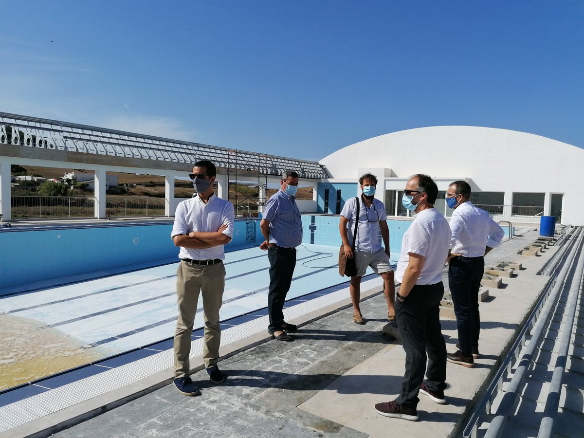 jpyllanes's tweet photo. Aquesta piscina d'Es Mercadal a #Menorca estarà climatitzada 100% amb energies renovables: amb plaques fotovoltaiques i amb una caldera de biomassa alimentada amb producte local

A més, la caldera proporcionarà aigua calenta a la resta d'instal·lacions d'aquesta infraestructura https://t.co/B9yHSeWoZB