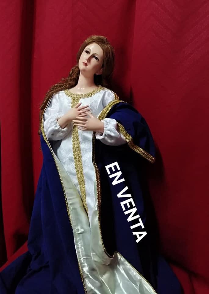 DEVINECREATION9's tweet photo. #EN #VENTA
INMACULADA CONCEPCIÓN
DE CUERPO COMPLETO
OJOS DE VIDRIO
PESTAÑAS
ELABORADA DE RECINA CON MADERA.
PORFAVOR PERSONAS SERIAS Y CON VERDERO INTERES DE COMPRARLA. 
IMAGEN ARTICULADA DE
 70 CM DE ALTURA. 
CON SU ROPA INTERIOR TÚNICA Y MANTO INCLUIDA.
LLAMAR :+50589023872 https://t.co/3cbz7qniYP