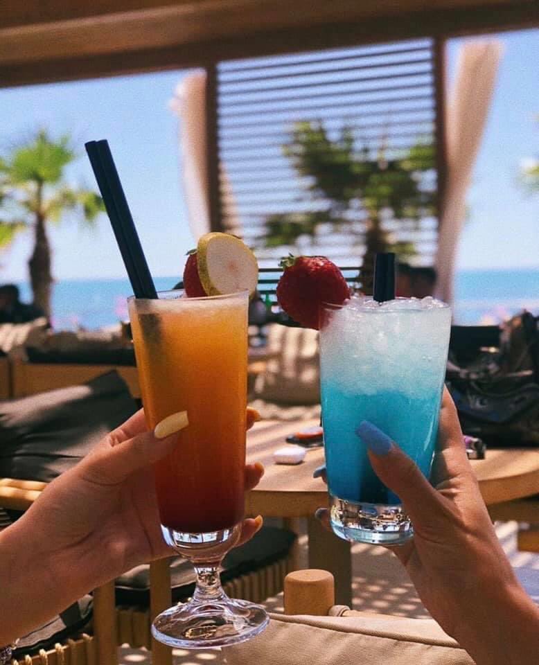 AndItalba's tweet photo. Cheers 🍸
#italbatravel https://t.co/T4mdjqs3kR
