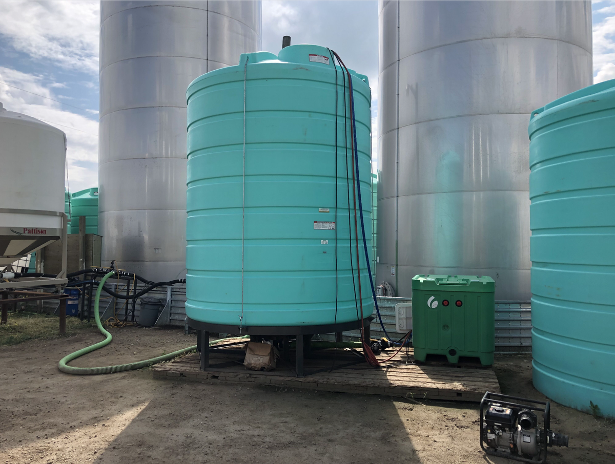 BluePlanetLabs's tweet photo. Our plant-growth promoting bacteria can be efficiently brewed onsite at an affordable cost. Thanks to @TopkropInc in Saskatchewan for this image, showing concentrated ACF-SR being cultured a few days before application.

#HarvestYourPotential #BluePlanetLabs https://t.co/lIF7gMSivk
