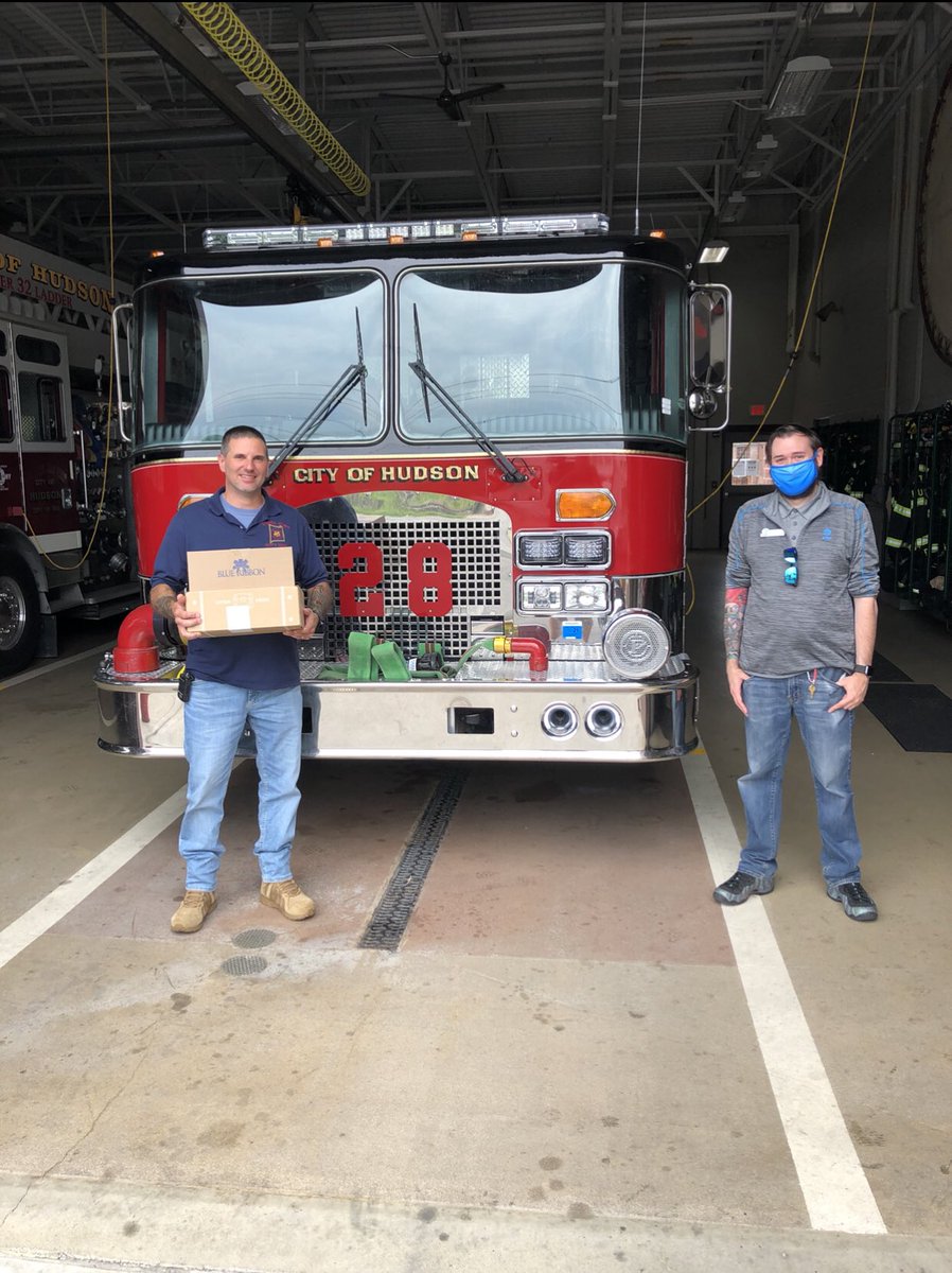 SeanC91190's tweet image. Dropping some goodies off to our local fire department! #NYNJStateOfMind #TeamBEastmode
