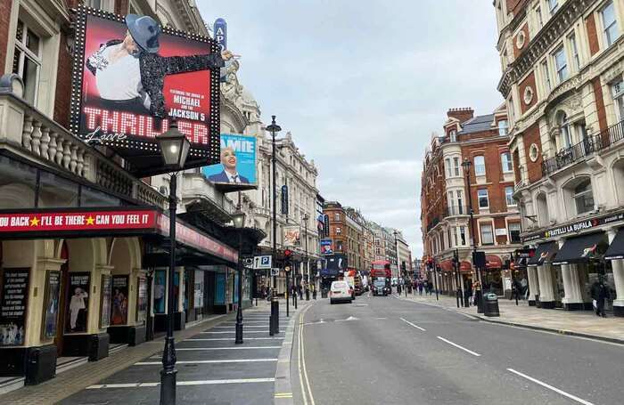 TheStage's tweet photo. A quarter of freelance theatre workers have been unable to access emergency income of any kind and a third are considering leaving the industry, a survey of more than 8,000 participants from @FreelancersMake, @StageDirectors and @curtaincall has found https://t.co/lgIIXwu7Cn https://t.co/Obj606DxaT