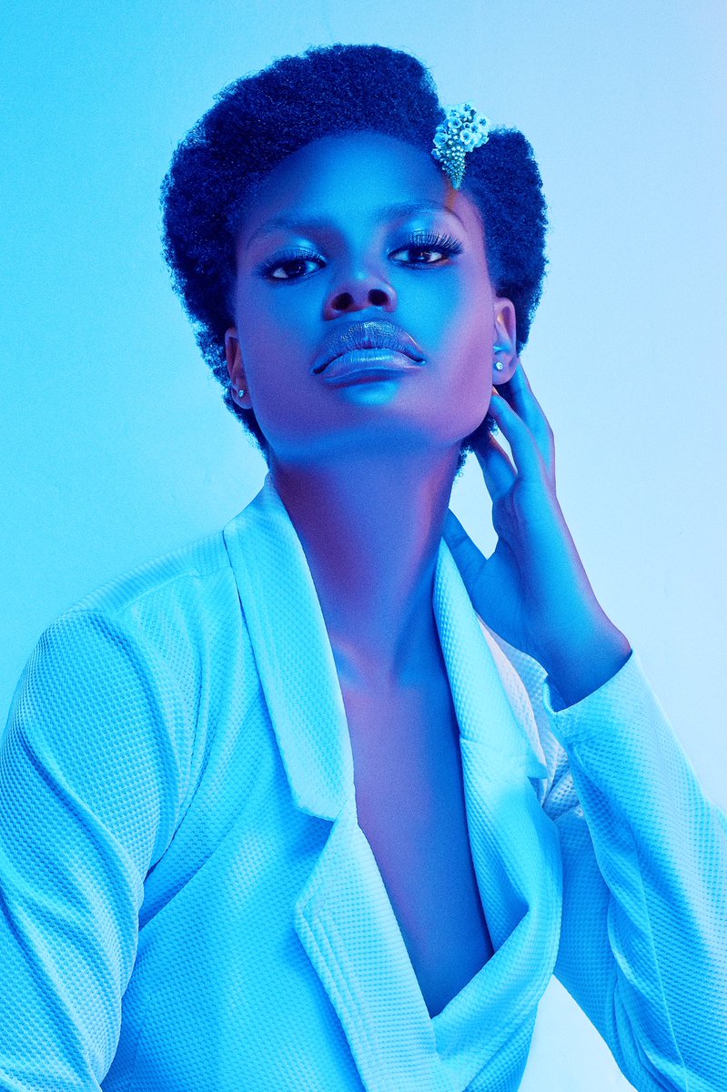 lecyrilncubeco's tweet photo. Some worlds are still beautiful and purely magnificent. (Instagram saw it first )
Model: its_amandah_
#beauty #fashion #fashionportrait #blackandbeautiful #melanin #makeup #makeupartist #beautiful #editorial #zimmodel #model #canon #canonphotography https://t.co/lvoSM6OYIN