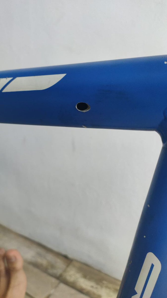 Radja09913555's tweet photo. wts fs visp size 56 minus ada bolongan kecil bekas digunakan untik rem dalem harga 2juta sabi nego #fnfjb https://t.co/bz9coVJuVo