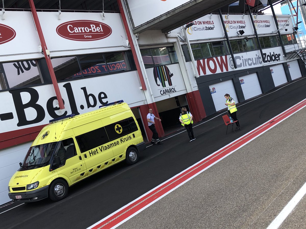 AmbuRaf's tweet photo. @HetVlaamseKruis @CircuitZolder #DifferentHat #FirstAid #EHBO #NotAMarshallThisTime @CyclingVL https://t.co/6wcETBUx7n
