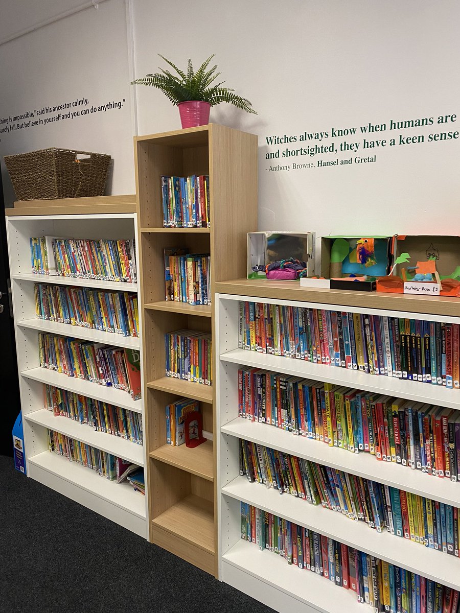 hydeh_rose's tweet photo. The beautiful library back and ready for when children can relax and have a read 💛with our beautiful @imaginecentre reading gladiator books and @theweekjunior magazine racks!  @TheOaklandsBham @OaklandsPTA @MrCourt123 thanks to all the 💪🏽 from a wonderful team. @OpenUni_RfP https://t.co/HszDlSw78H