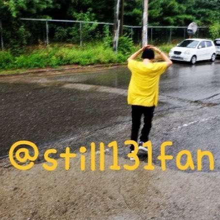 OmiiStill131's tweet photo. วันนี้มีคนเจอน้องฮันบิน ฮืออออ น้องฮันบินยังคงเป็นคนเดิมที่แสนดีไม่เคยเปลี่ยนเลย 😭 ขอบคุณที่เอาเรื่องราวมาแบ่งปันนะคะ [[น้องฮันบินเอาร่มให้ฟค.เพราะกลัวไม่สบาย ส่วนตัวเองก็เดินตากฝนไป ฮือออ น้องฮันบินก็ต้องดูแลตัวเอง อย่าไม่สบายนะคับ]] คิดถึงมากๆเลย 😭😭😭 cr: still131fan #HANBIN https://t.co/TYRe1wRute