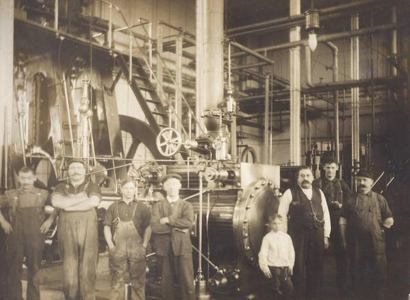 Gansettbeer's tweet photo. Another big expansion at the turn of the century was the building of new boiler and engine rooms. Check out the team that ran them. Certainly no shortage of glorious lip sweaters back then. #HiNeighbor #Gansett130 https://t.co/Rn9BgS1KZs