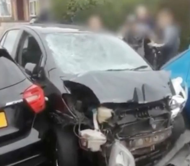 Man beaten with hammer by mob after car crash involving pregnant woman ...