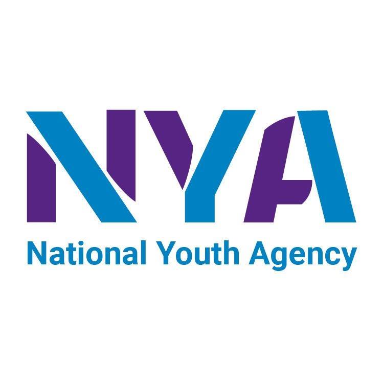 CHAOSRadioUK's tweet photo. On Wednesday we're joined by Leigh Middleton from @natyouthagency at midday. If you have any questions please email: office@momentumworld.org and we could be reading yours out on air! @LeighNYA @MomentumWorld #CHAOSTV #YouthWork #ComunityMatters https://t.co/OcyVjXI5gK
