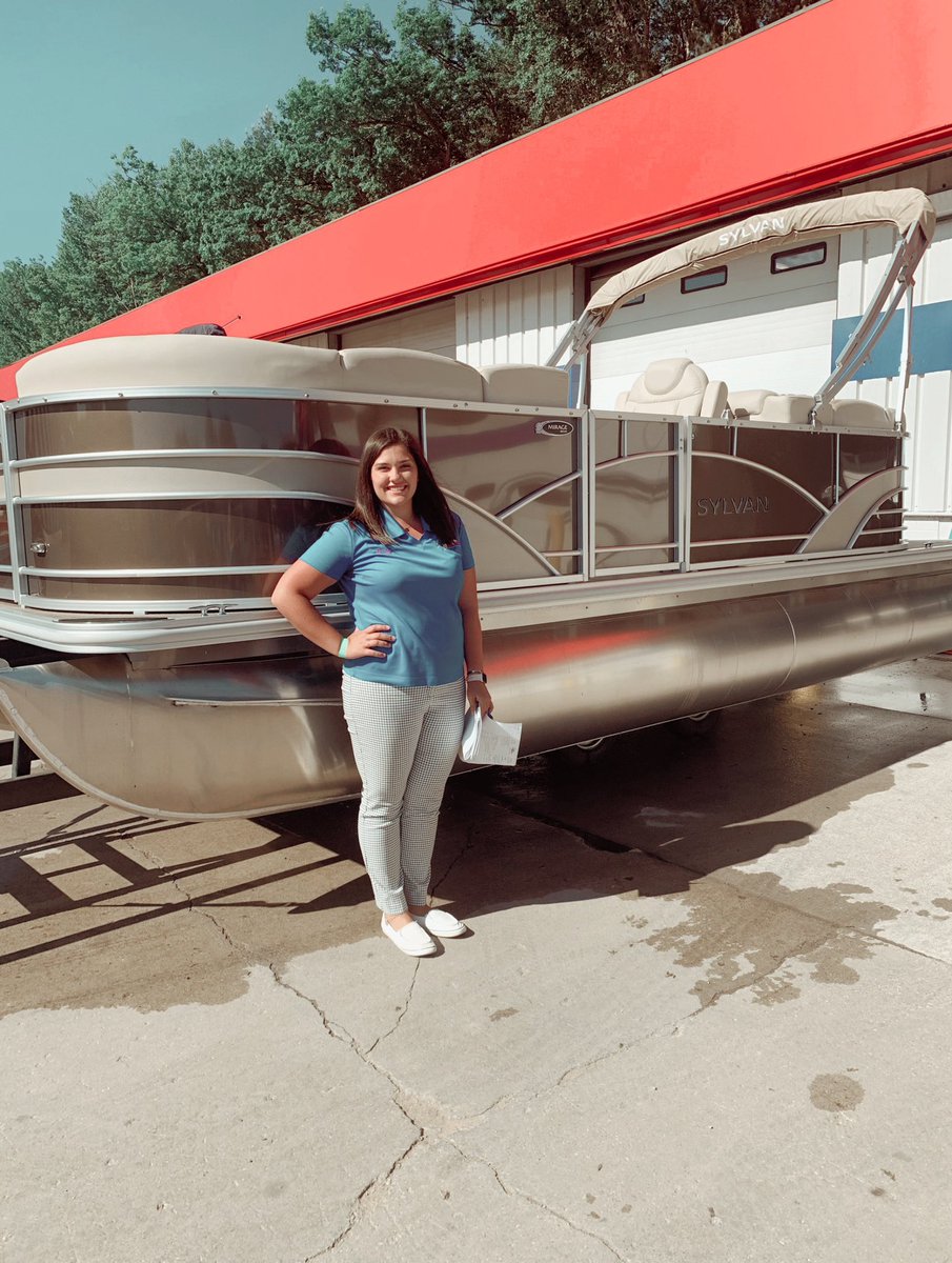 pseosu's tweet photo. Our first #SummerSpotlight of the month goes to @emilyczarniecki who's work with #SpicersCityBoat in Houghton Lake, Michigan this summer as a Sales Associate selling everything from off road vehicles to pontoon boats - her speciality! 🌞🌊🚤 https://t.co/q9bHk8WN1r