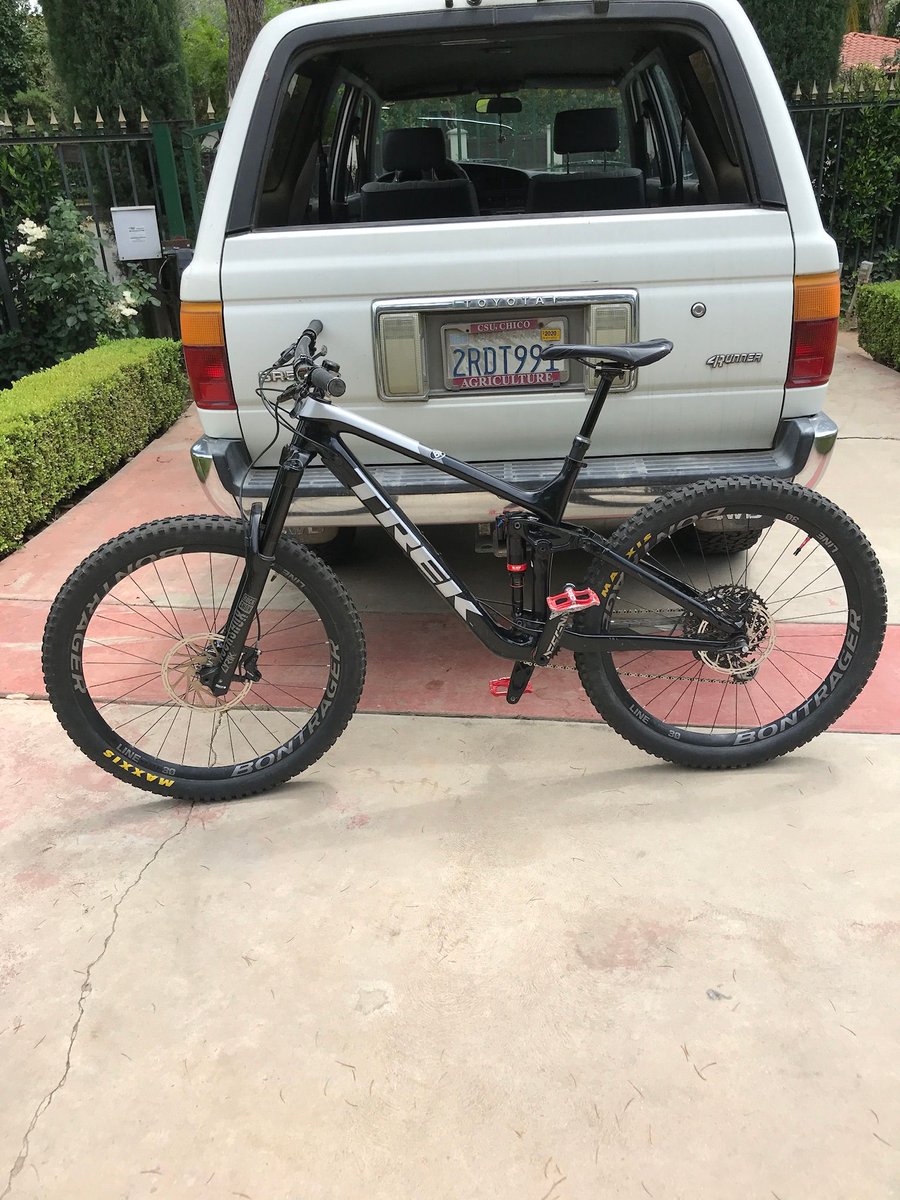 BikeRecovery's tweet photo. #StolenBikeRecovery #StolenBikeFresno: 2017 Silver/Black Trek Remedy bike stolen from Fresno, California https://t.co/33rT8QgnqV https://t.co/XPL5xhAfyl