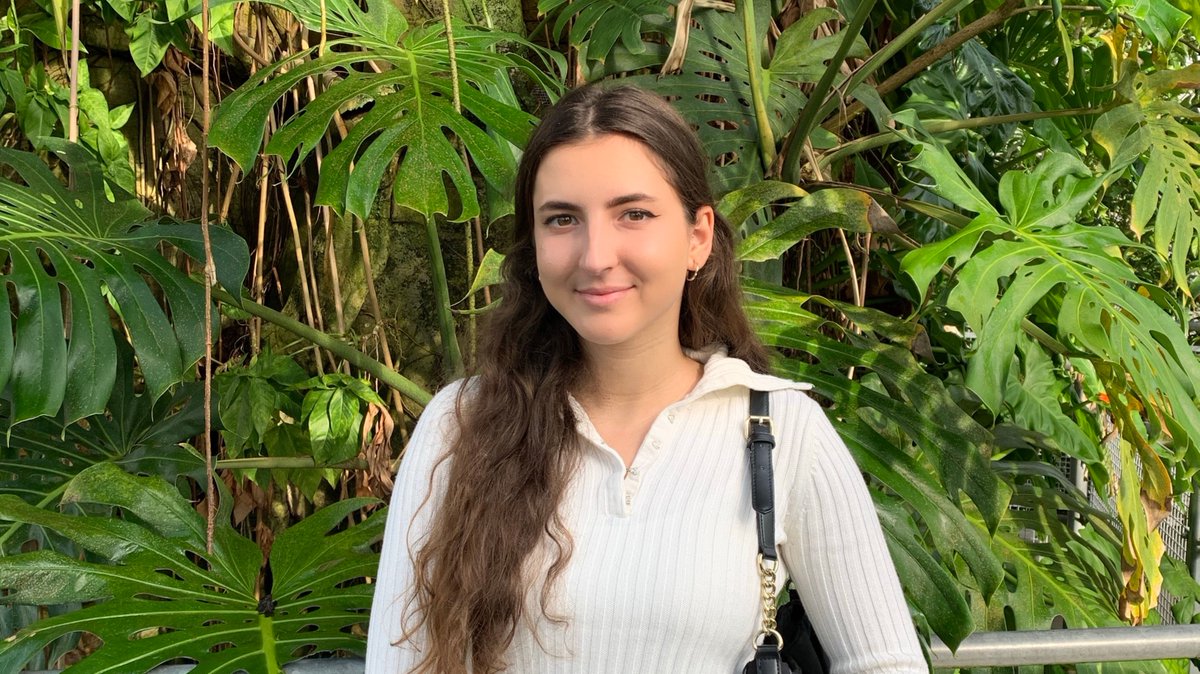 VicCollege_UofT's tweet photo. Dorottya Szekely Vic 2T0 has received the Regents Participation Award. Her main interests lay within the fields of global migration and refugee advocacy. She is pursuing a Master of Global Affairs at the Munk School this fall. #VicGrad https://t.co/5wbu7pEya1