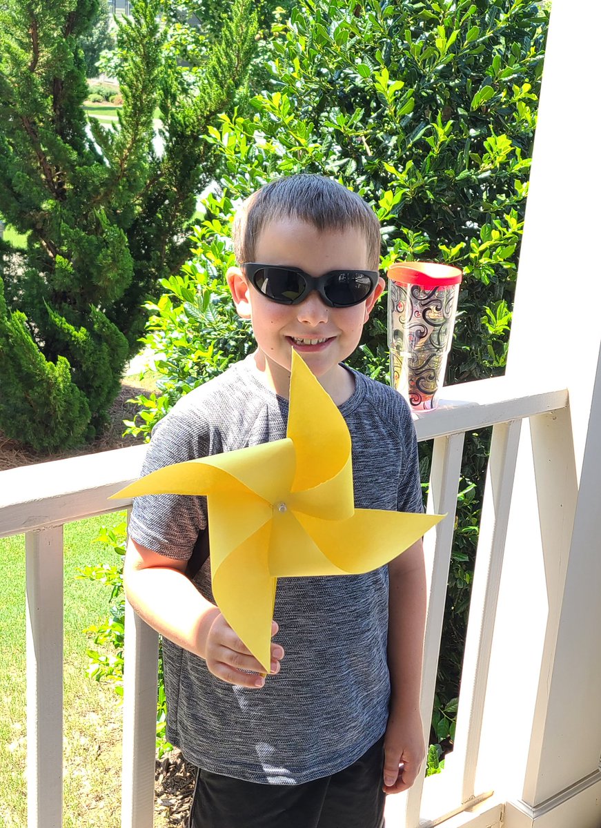 Lara Hathaway tweet media