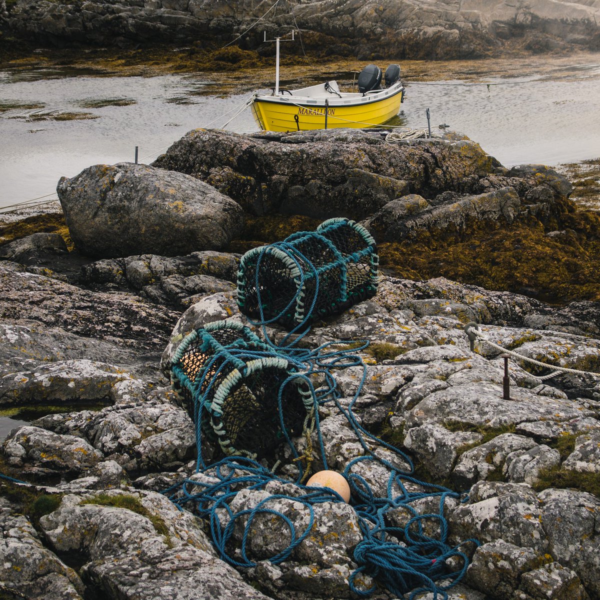 Barra was the stronghold of the Clan MacNeil and last resting place of the author Compton Mackenzie, who wrote Whisky Galore - a romanticised story based on the facts of the 1941 shipwreck of the SS Politician and subsequent salvage of 240,000 bottles of whisky by the islanders.