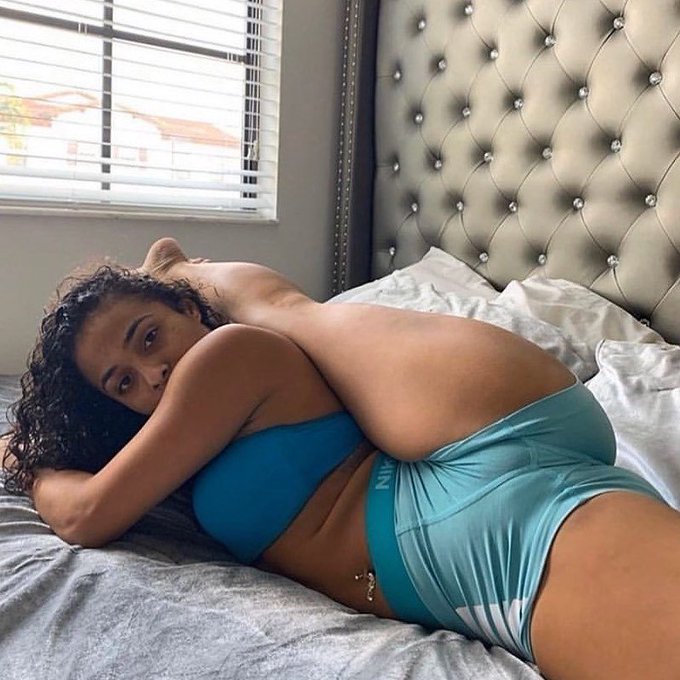 If You Walk In &amp; Ya Girl Is Naked Like This. What You Gonna Do? https://t.co/uhAeXyOyYF<a href="/tag/sagittarius"class="tags"><span>#sagittarius</span></a>