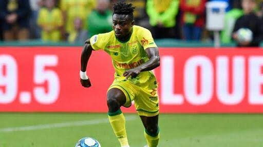 RWB. Moses SimonFilling in at our right wing back spot is a man who was arguably Nigeria's best winger in Europe's top 5 leagues; Moses Simon. Simon dazzled in France for Fc Nantes, becoming the main man of a side who finished just 4 points off 5th place Nice. No player scored