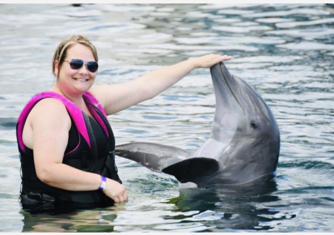 JeanetteMaple's tweet photo. Swimming with the Dolphins was so cool!!! https://t.co/yeQ3VcVH6V