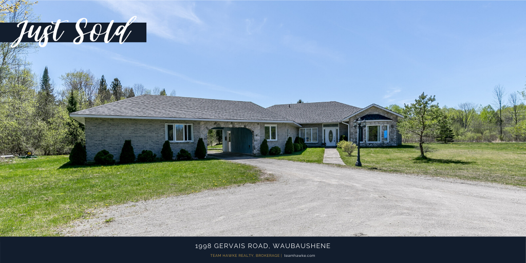 teamhawke's tweet photo. 🔥 SOLD 🔥
We are so happy for seller of 1998 Gervais Road in Waubaushene! This gorgeous, custom built bungalow has now sold!
#sold #soldhome #custombuilt #bugalow #realestate #realestateagent #realtor #realtorsofsoutherngeorgianbay #southerngeorgianbay https://t.co/lJDT5ayQav
