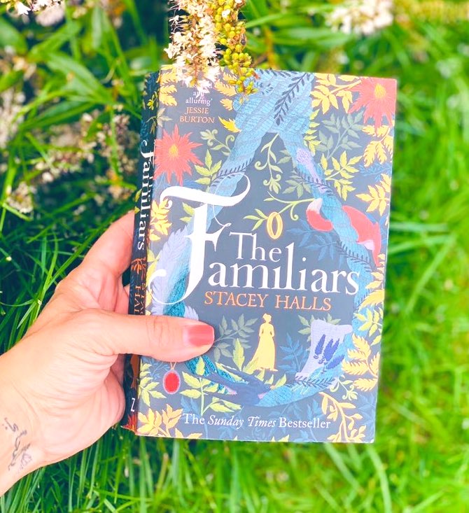 #Giveaway 

Who loves #HistoricalFiction ?
I have a spare copy of #TheFamiliars and thought I’d share it with one of you 🤓
 
Follow me & RT by 10am on Saturday 18th July to enter 🕙 

This is UK only
Tag some friends 😉

#blogger #books #GiveawayAlert #blogging #blogchatter
