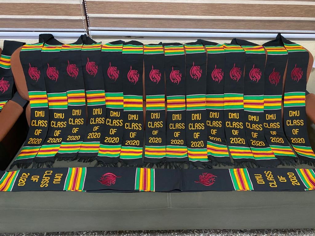 kente_house's tweet photo. It’s a Special edition for DMU Gradutes. Make sure you grab yours! @dmuleicester @DMU_GHS @DMUACS https://t.co/mx29DYFigs