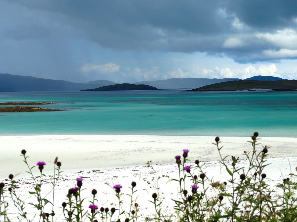 On Barra’s Traigh Mhor (“Big Beach”), propeller planes swoop right onto the sands. How you can not love this?