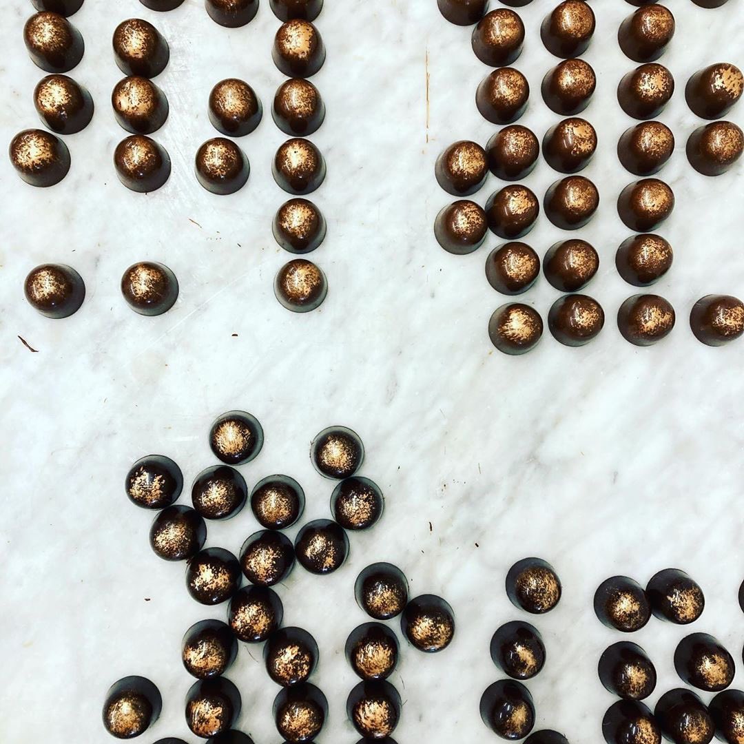 Hands up if you could eat all of these @ZarasChocolates in one go 🙋🏻‍♀️🙋‍♂️🙋🏻 If you haven’t tried their salted caramels yet, get on over there ASAP! #WeAreBS3 📸: @ZarasChocolates