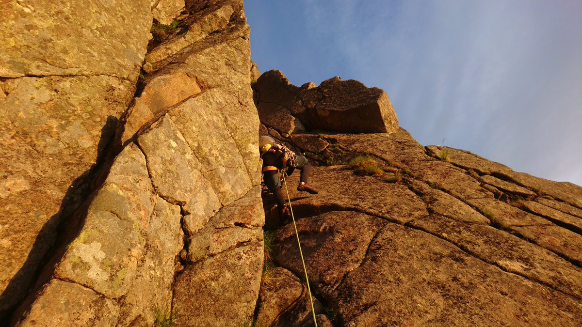 mzchambers's tweet photo. What a day!Cairngorm classic rock routes in a days was amazing!! 6 classic routes from Lochnagar to Cairn Lochan. All with great climbing and character #Cairngormclassicrockroutes #climbing #cairngorms #adventure #classicrock #rockclimbing #ukclimbing
https://t.co/kGVVH4MlAt https://t.co/Q6iS8cn5IB