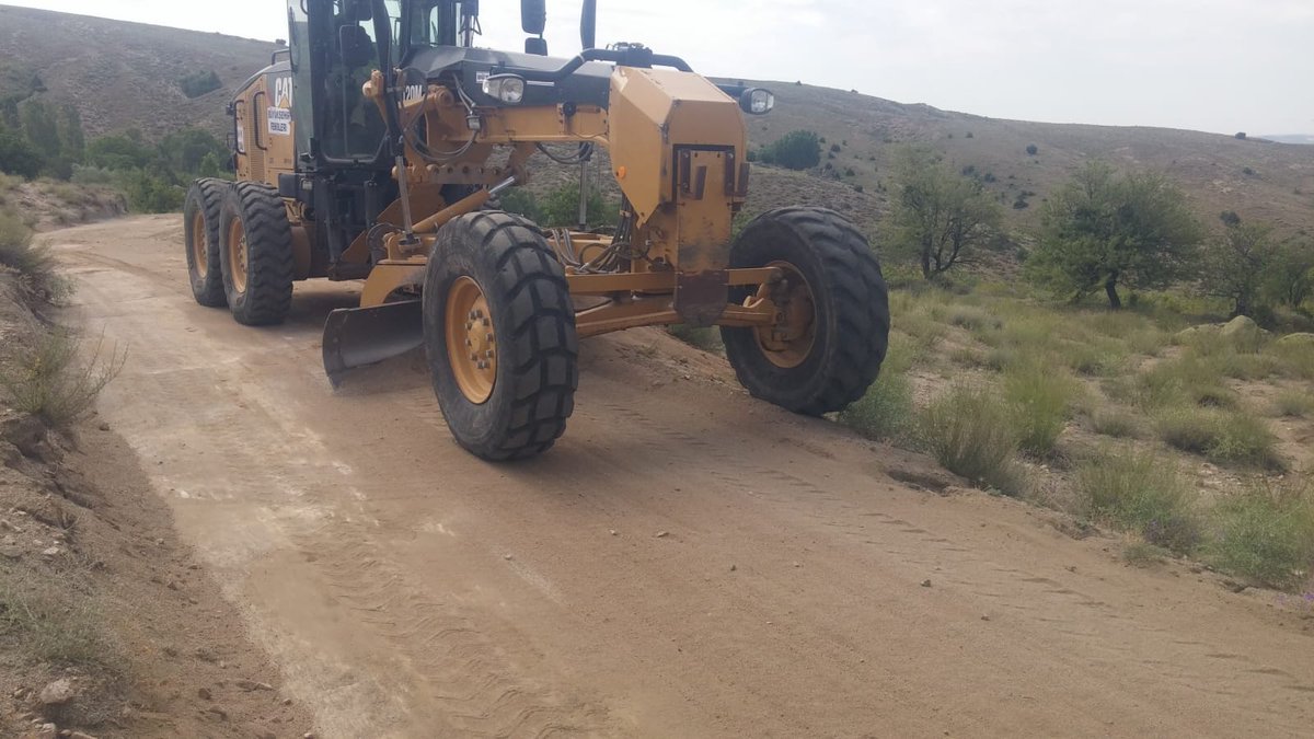 ASefligi's tweet photo. - Karaşar Mahallesi Arazi Yolu Reglaj Çalışması 
- Yalnızçam Mahallesi Arazi Yolu Reglaj Çalışması
@atila_celik06 @haliltuncay06 @erolguler06 https://t.co/7AmuqGdsct
