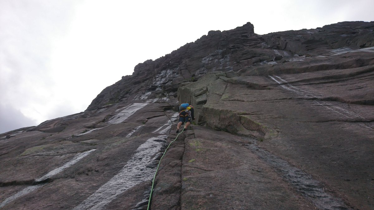 mzchambers's tweet photo. What a day!Cairngorm classic rock routes in a days was amazing!! 6 classic routes from Lochnagar to Cairn Lochan. All with great climbing and character #Cairngormclassicrockroutes #climbing #cairngorms #adventure #classicrock #rockclimbing #ukclimbing
https://t.co/kGVVH4MlAt https://t.co/Q6iS8cn5IB