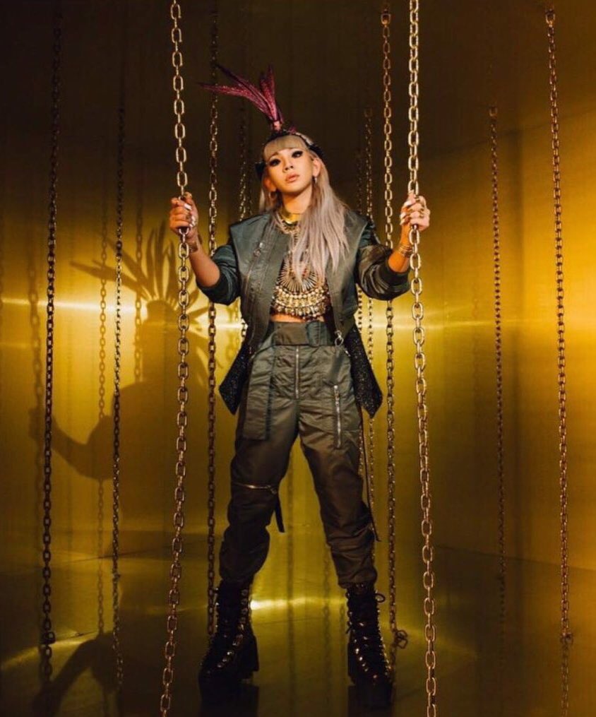 Headdress from House of Malakai:CL - Hello Bitches MV (2015)Beyoncé - H&M campaign (2013)