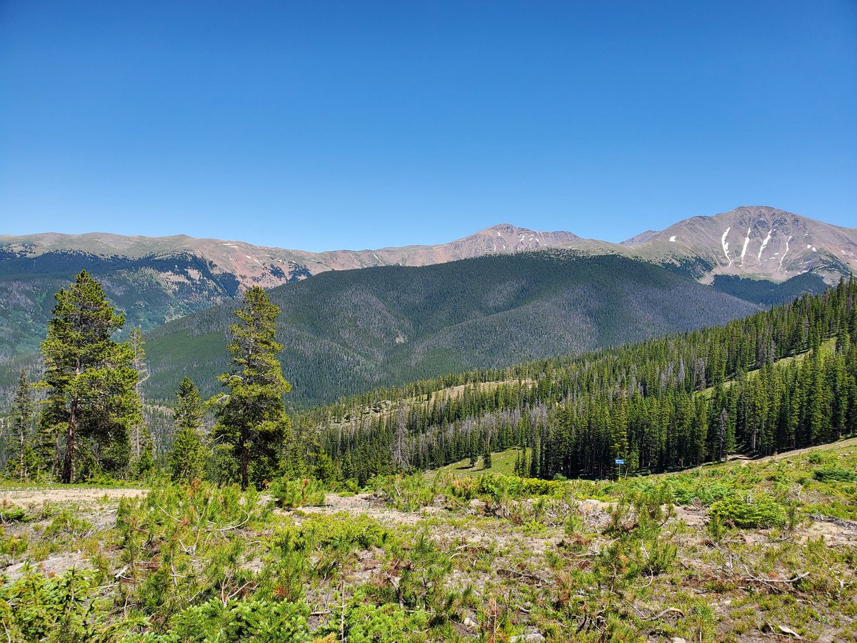 isavillar87's tweet photo. H is for Hiking with this brave girl at Winter Park in Colorado! #RiveraSummerABCS @RiveraElem https://t.co/oMRSLU45fu