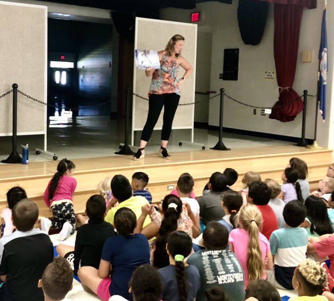 SnazzyTieGuy's tweet photo. FLASHBACK!! A year ago this week our @CRESCubs and district students had fun sitting together to enjoy @DanaRoderick3 read a story at our Summer Reading Party! One of the many cool school events we do not get to enjoy this year. ☹️ Social Distancing was not even known to us then! https://t.co/ooX8CGlpgI