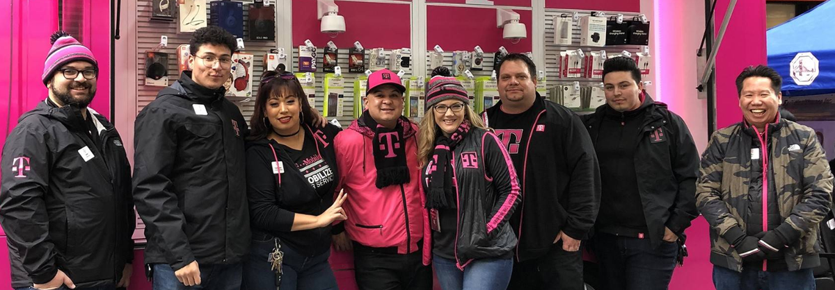 saindonct's tweet photo. Starting off my #MondayMorning with some #Training, and who do I see in one of the slides but some folks from the local #TMobile team! 

#AreYouWithUs #WeWontStop #Magenta #WestIsBest #BAMily #MondayMotivaton https://t.co/66hsBIEcTY