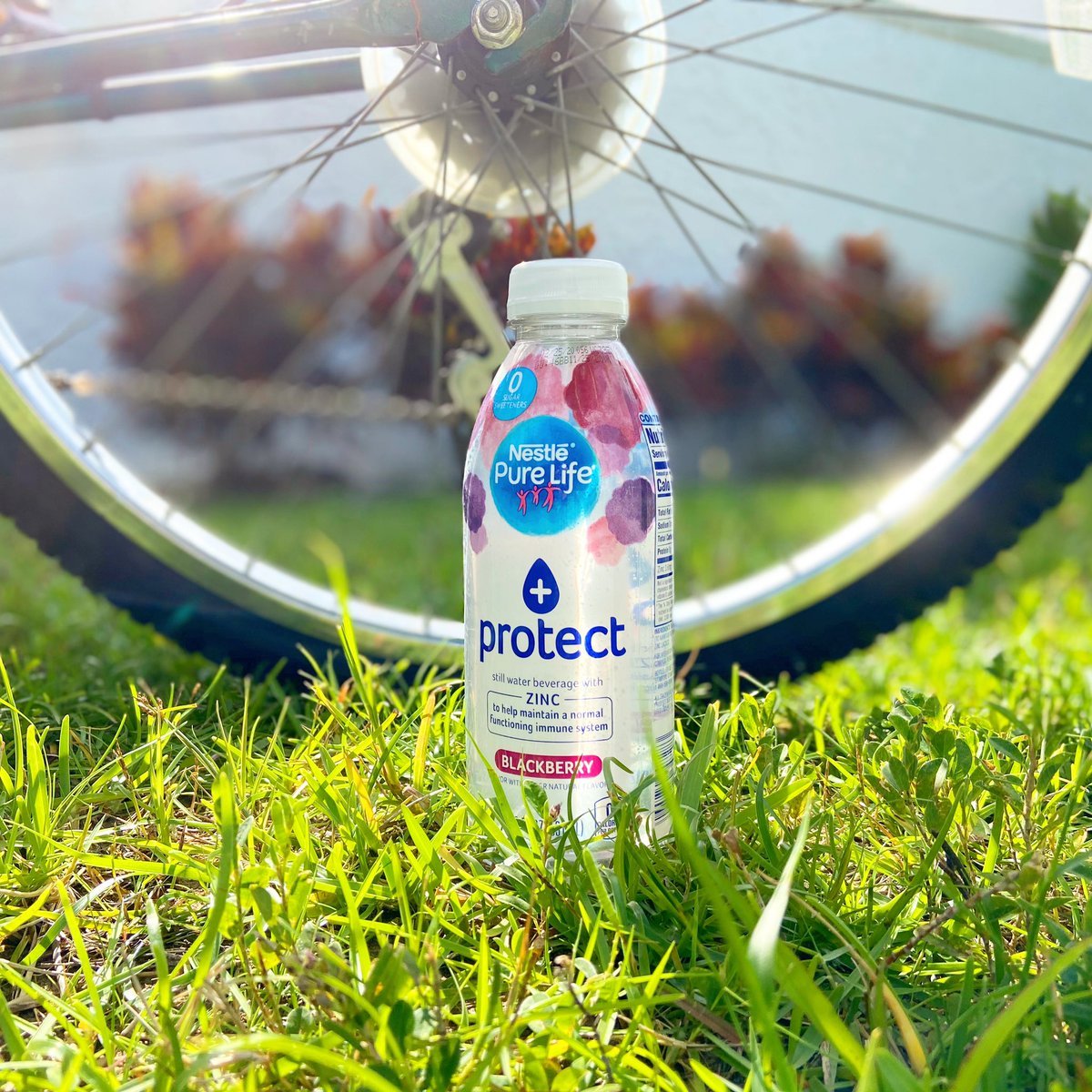 CoolChillMom's tweet photo. #AD Yay for  Nestlé Pure Life+ available in 3 delicious flavors: Lemon, Orange, &amp; Blackberry. Get yours at @Walmart @NestlePureLife #SipSipHooray #WaterWithPerks https://t.co/2faHupZJxT