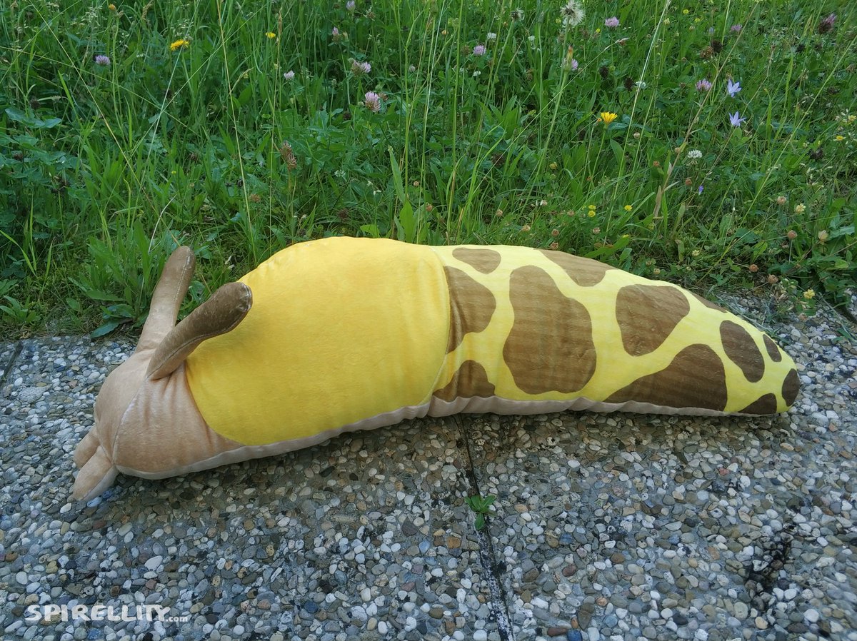 barksbog's tweet photo. good evening my fellow gremlins do you want some slug?

they are 80cm (2.6ft) long and weighted with plastic beans
you can bring one home from my shop https://t.co/s2BLFBv6jQ https://t.co/so28InR6ez